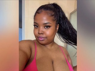 EbonyGoddessKira's Webcam Screen Cap