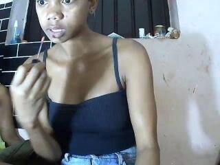 Prisca69's Webcam Screen Cap