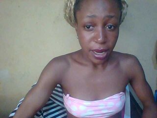 Sexymusclegurl's Webcam Screen Cap